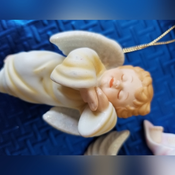 4 Vintage Angel ornaments - Picture 7 of 12